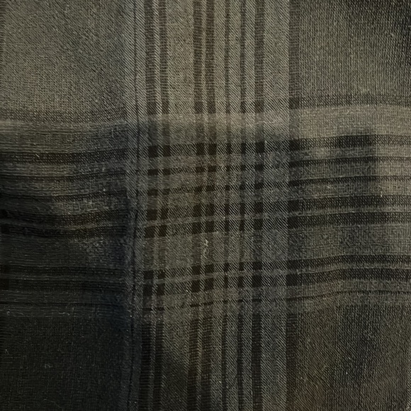 Beautiful deep cut v neck Aritzia Tank - Picture 4 of 4